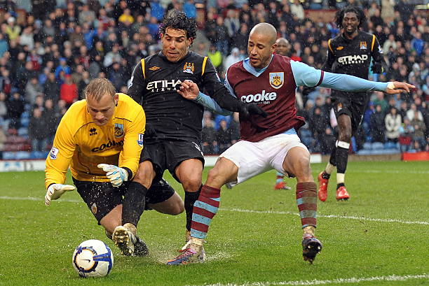 担任队长责 担任队长责