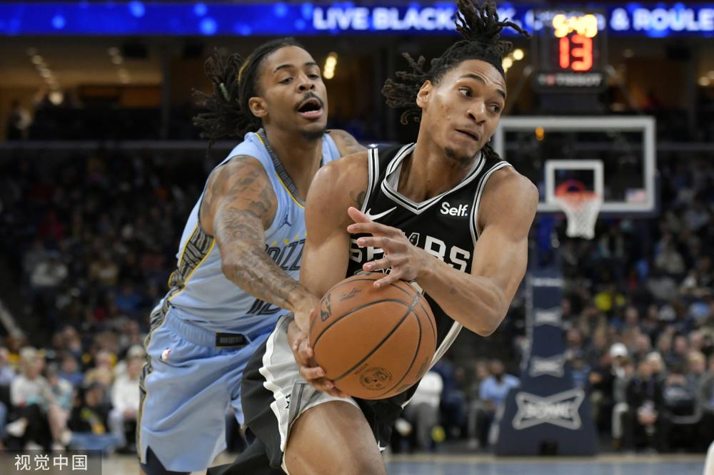 内融入球队 内融入球队