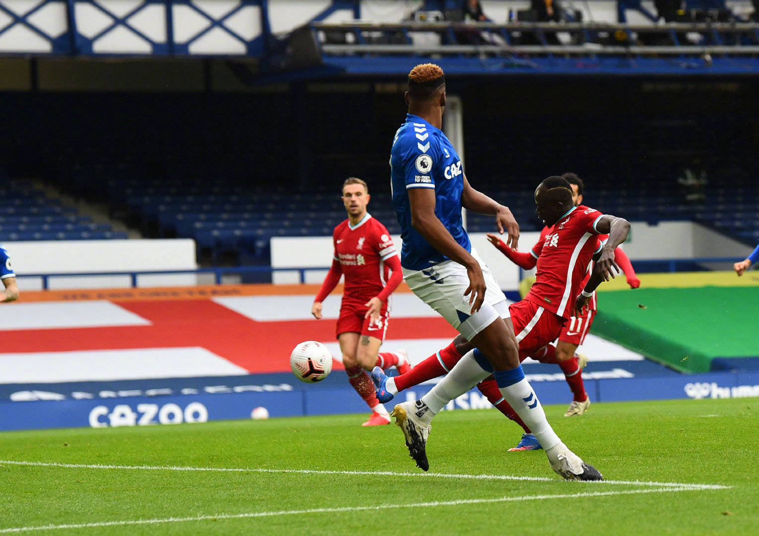 姆巴佩用他 姆巴佩用他